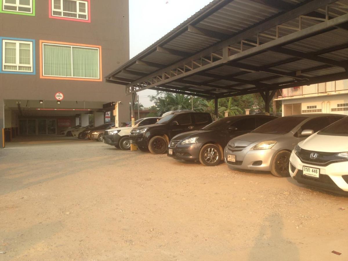 Kim Casa Hotel Nakhon Sawan Luaran gambar